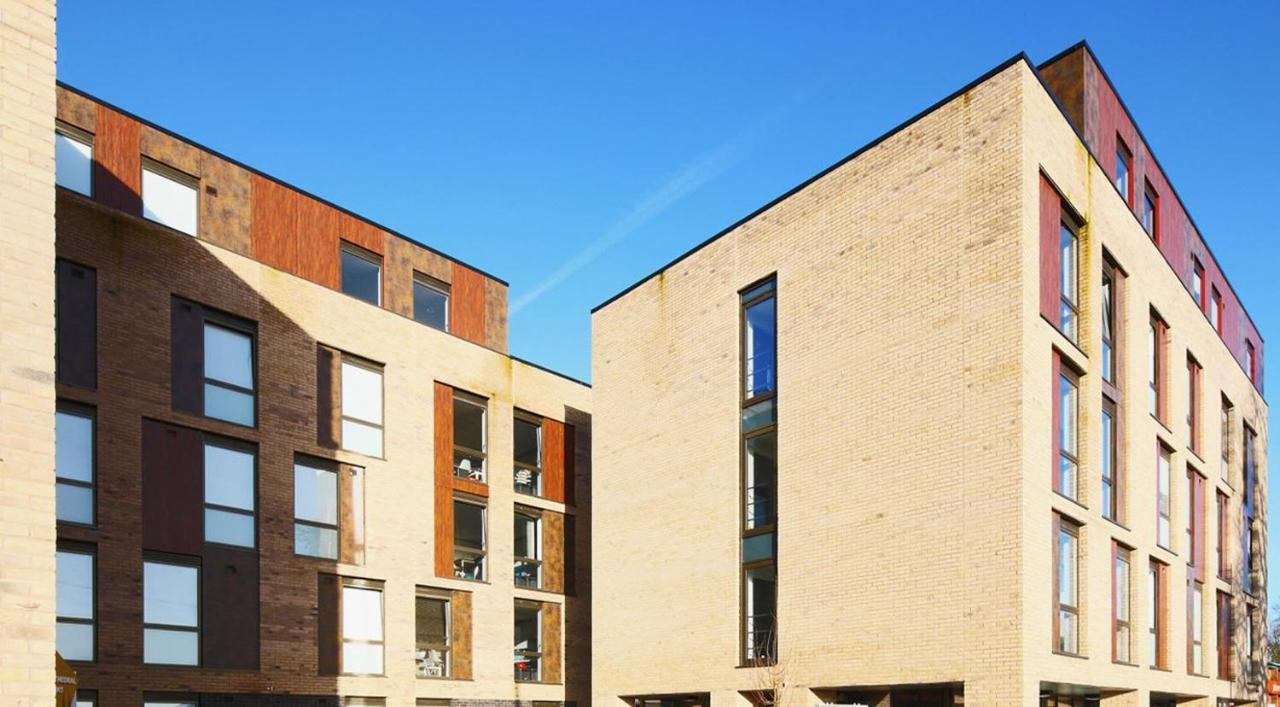 For Students Only Ensuite Bedrooms With Shared Kitchen At Cathedral Point In Винчестер Экстерьер фото