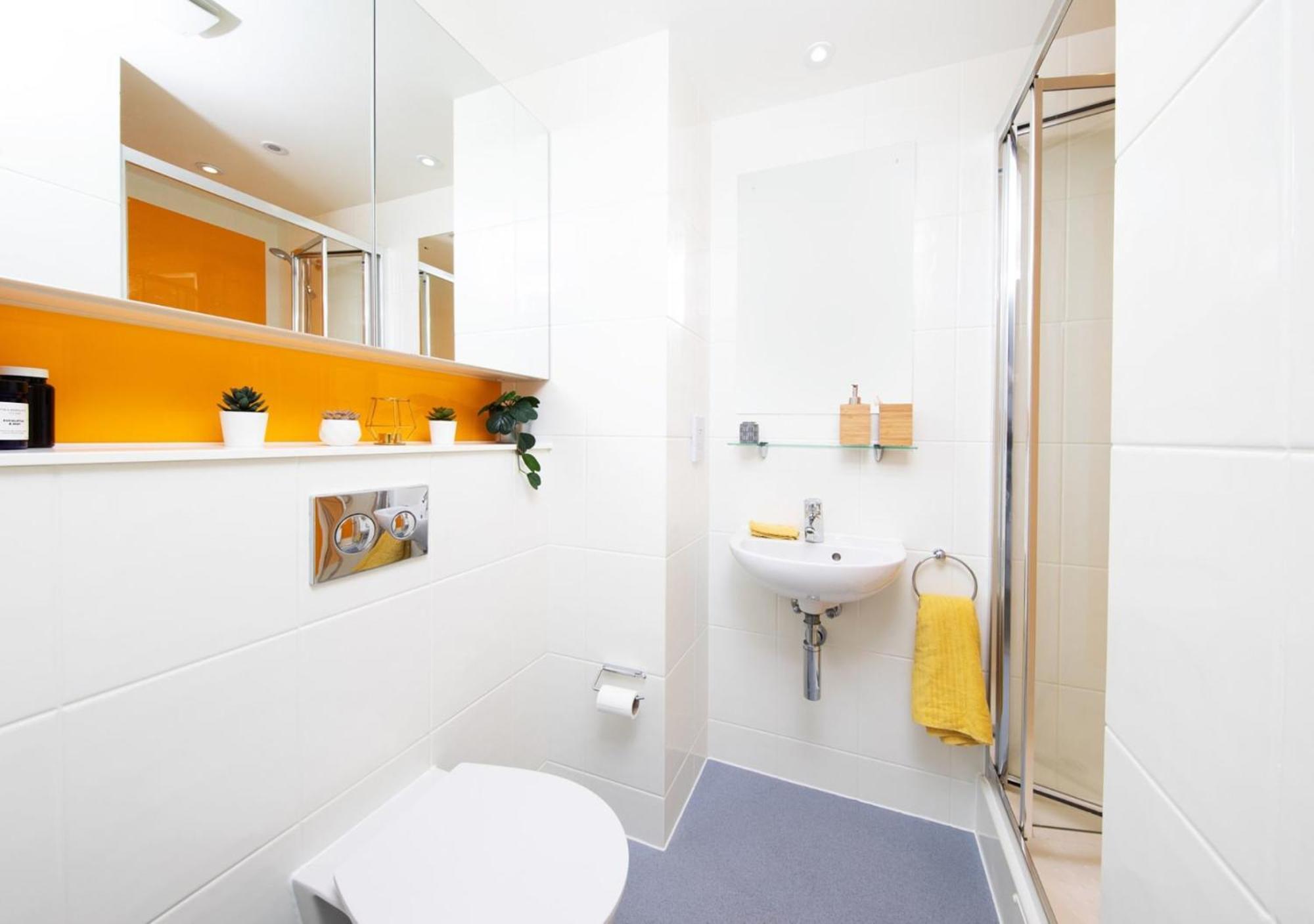 For Students Only Ensuite Bedrooms With Shared Kitchen At Cathedral Point In Винчестер Экстерьер фото